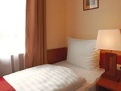 Ivbergs Hotel Messe Nord Berlin 3*,  Niemcy